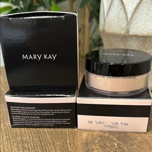 Mary Kay Silky Setting Powder - Deep Ivory